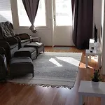 Kamreerintie Apartment